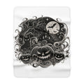 Halloween Sherpa Blanket — Haunted House, Jack-o'-Lanterns & Black Cat Fleece Throw
